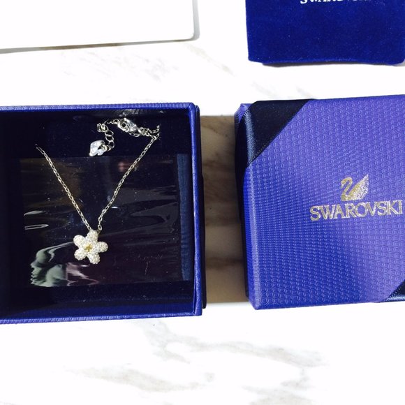 Swarovski - Picture 2 of 2